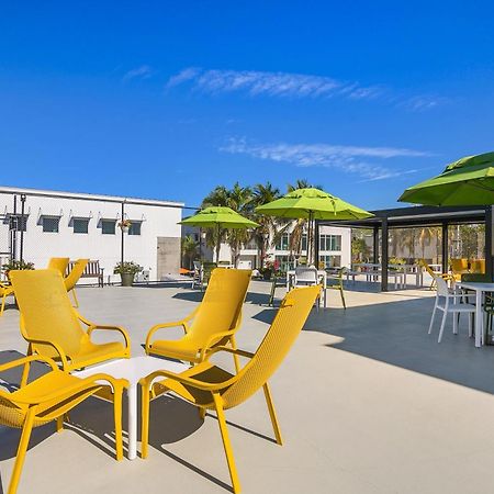 Naples Park Central Hotel מראה חיצוני תמונה