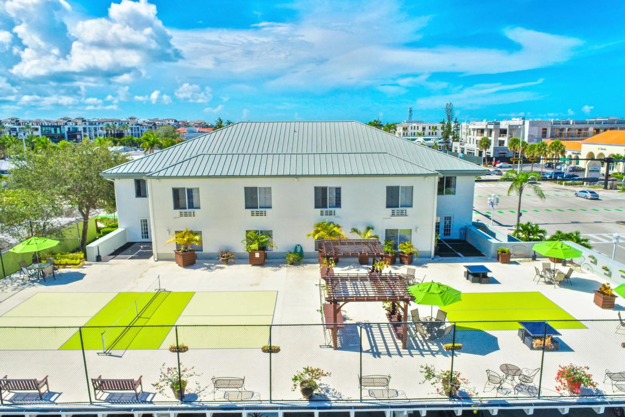 Naples Park Central Hotel מראה חיצוני תמונה