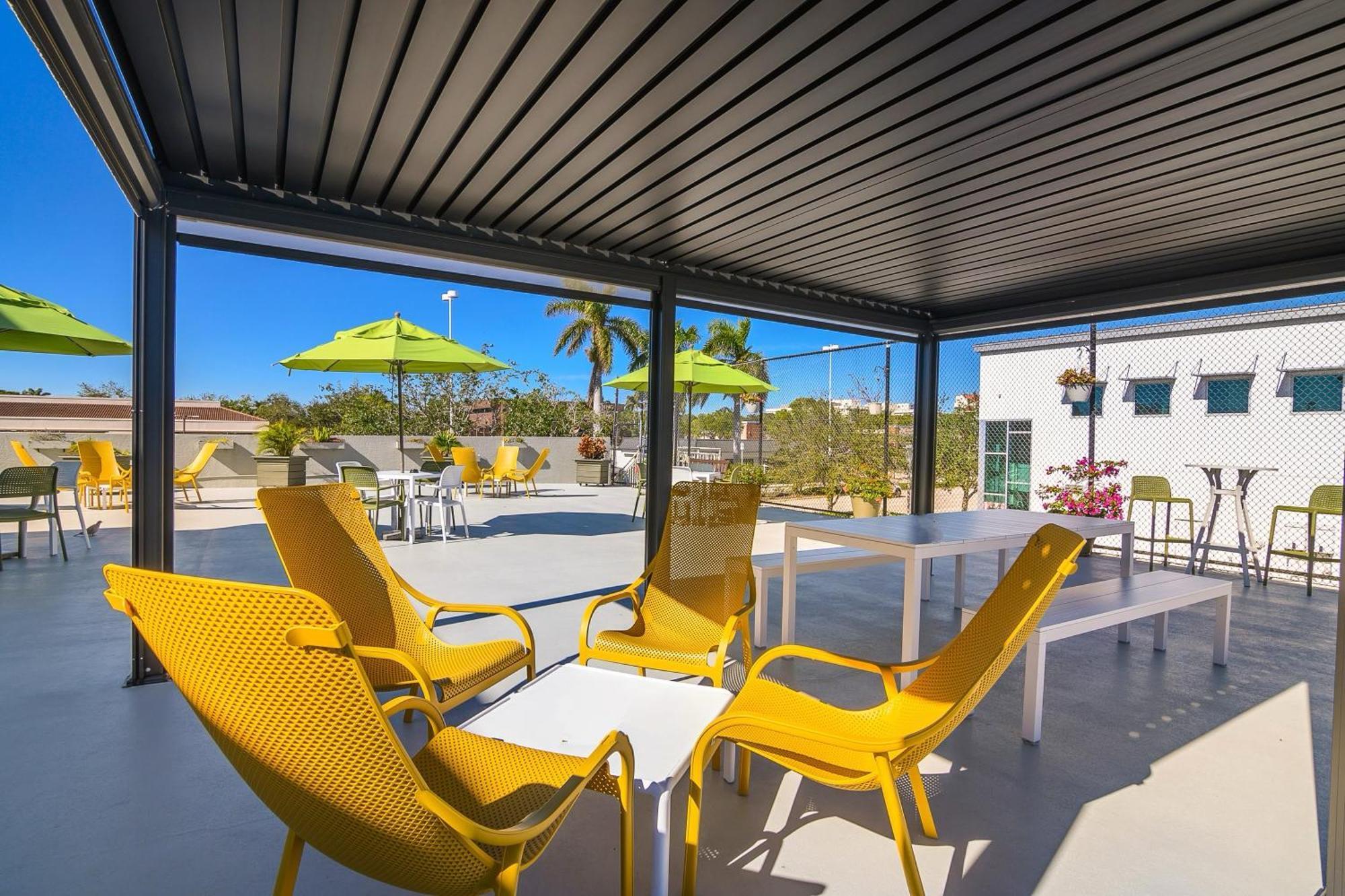 Naples Park Central Hotel מראה חיצוני תמונה