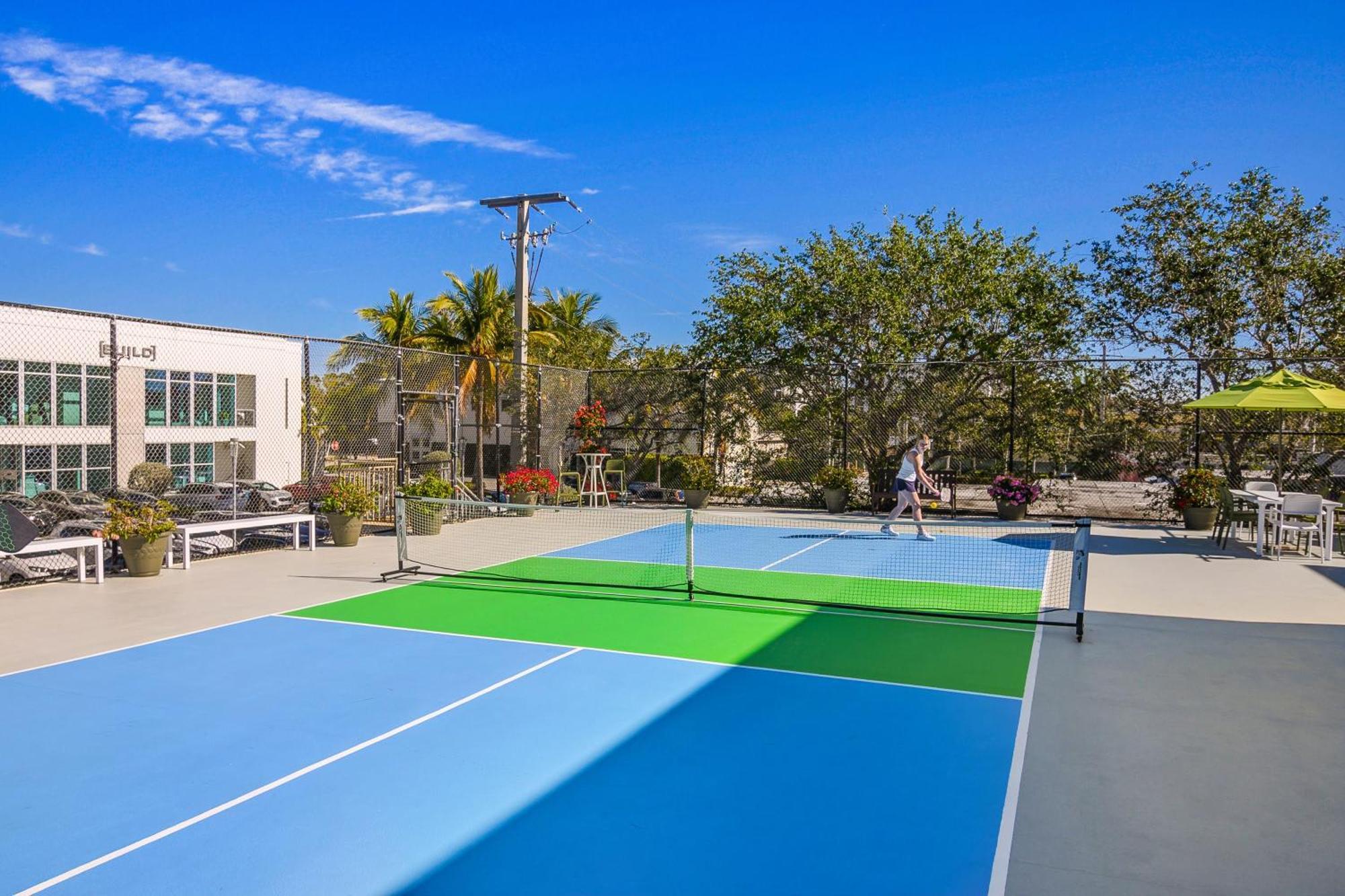 Naples Park Central Hotel מראה חיצוני תמונה