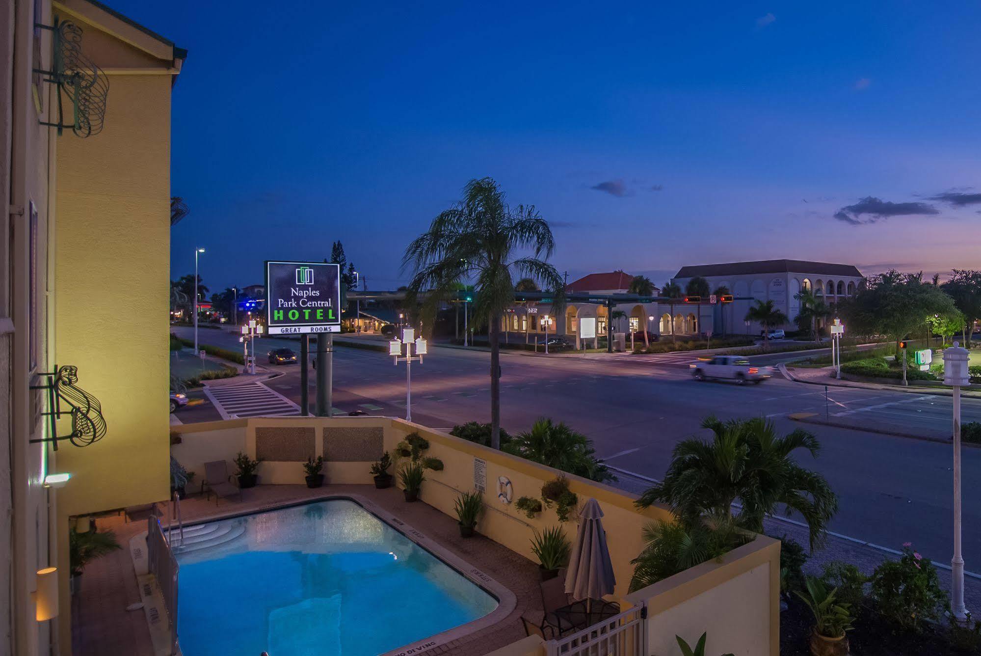 Naples Park Central Hotel מראה חיצוני תמונה